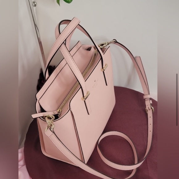 Kate Spade Purse - Picture 7 of 9